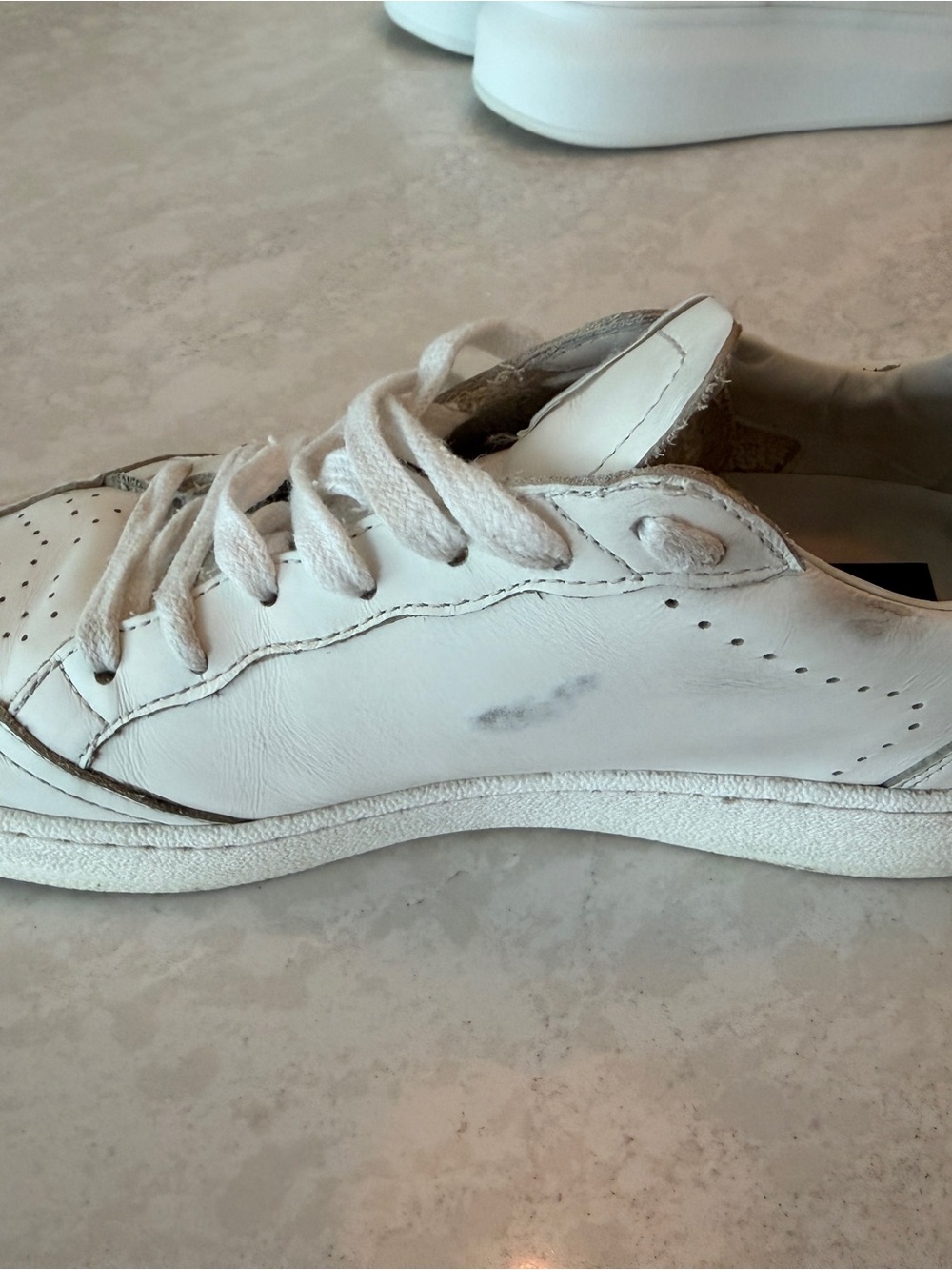 Golden Goose Off-White Leather Sneakers - Picture 5 of 5